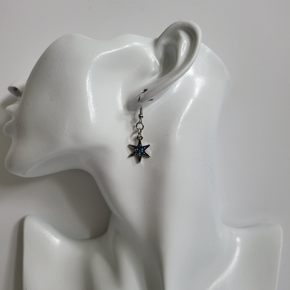 Handcrafted Star Pierced Earrings - Picture 7 of 11